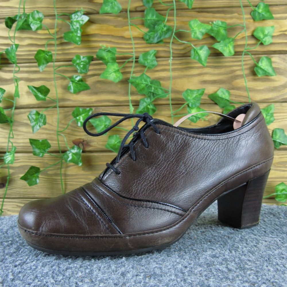 Clarks Artisan Women's 10 Brown Leather Lace-Up Bootie Heeled Comfort Shoe